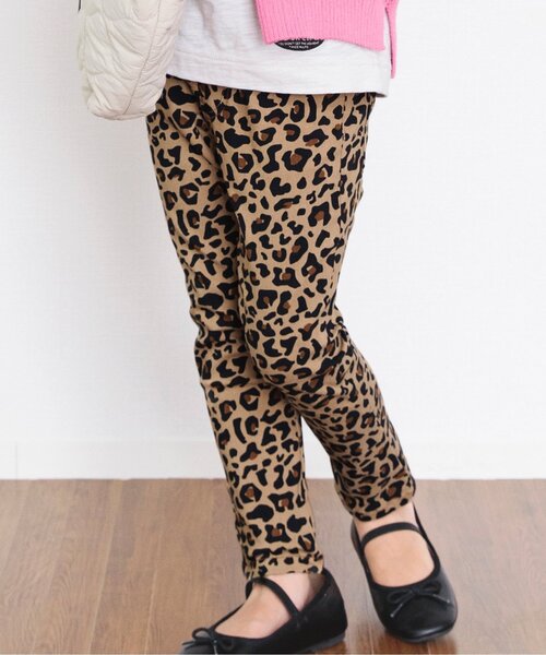 BREEZE(ブリーズ)の「【ユニセックス・17色展開】らくらくスキニーパンツ(その他パンツ・キッズ・グリーン/ライム/ライトグレー/ブラック/ピンク/ラベンダー/ネイビー/サックスブルー/オレンジ/オフホワイト/インディゴブルー/ベージュ/ブルー/ブラウン/パープル/チェック/カーキ・100/140/110/130/90/120/150)」の5枚目の写真