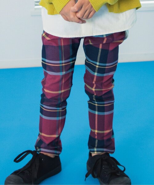 BREEZE(ブリーズ)の「【ユニセックス・17色展開】らくらくスキニーパンツ(その他パンツ・キッズ・グリーン/ライム/ライトグレー/ブラック/ピンク/ラベンダー/ネイビー/サックスブルー/オレンジ/オフホワイト/インディゴブルー/ベージュ/ブルー/ブラウン/パープル/チェック/カーキ・100/140/110/130/90/120/150)」の15枚目の写真