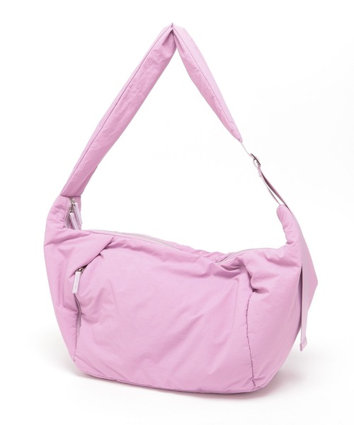 niko and...（ニコアンド）の「オリジナルBIGパフショルダーバッグ（ショルダーバッグ・レディース・ブラック/イエロー×ブラック/パープル・0）」の8枚目の写真