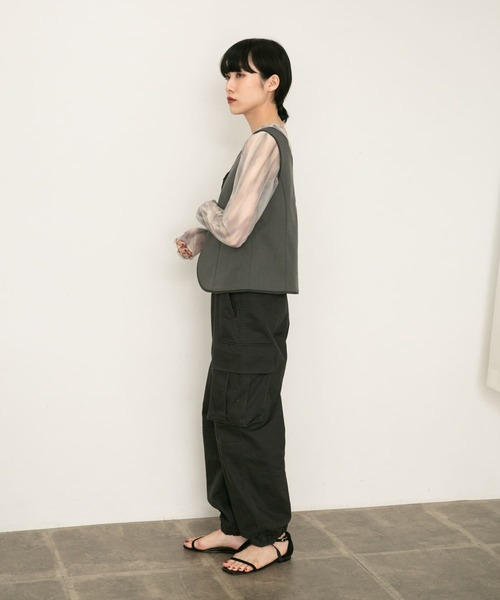 KBF（ケイビーエフ）の「ヴィンテージライクカーゴパンツ（カーゴパンツ・レディース・カーキ/チャコールグレー・36/38）」の10枚目の写真