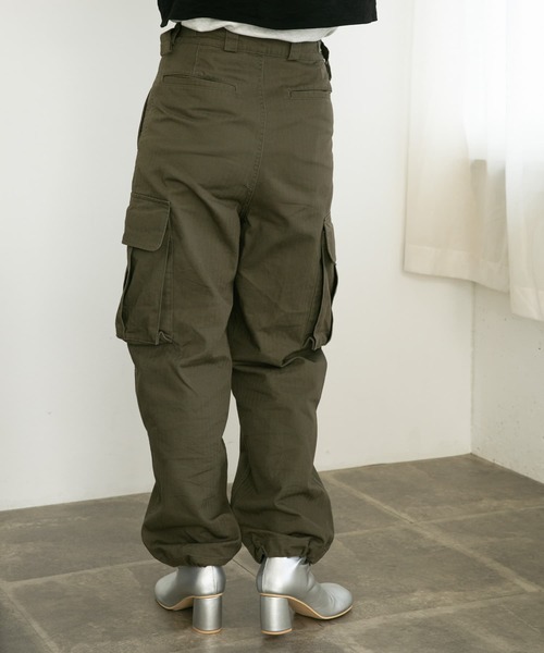 KBF（ケイビーエフ）の「ヴィンテージライクカーゴパンツ（カーゴ