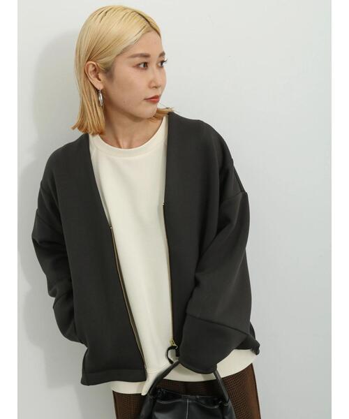 Samansa Mos2 blue(サマンサモスモスブルー)の「ダンボールニットプルオーバー(Tシャツ/カットソー・レディース・ベージュ/ブラック/キナリ・F)」の18枚目の写真