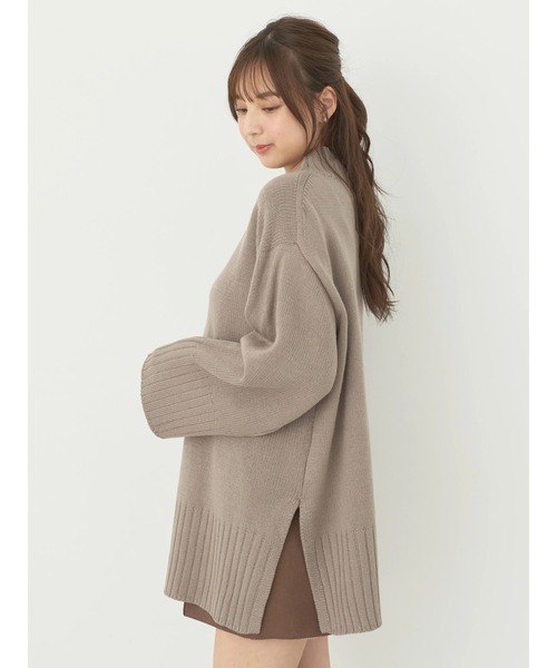 earth music&ecology(アースミュージックアンドエコロジー)の「アンチピリングリブハイネックチュニック(チュニック・レディース・ブルー/ブラック/グレイッシュベージュ/アイボリー・FREE)」の6枚目の写真