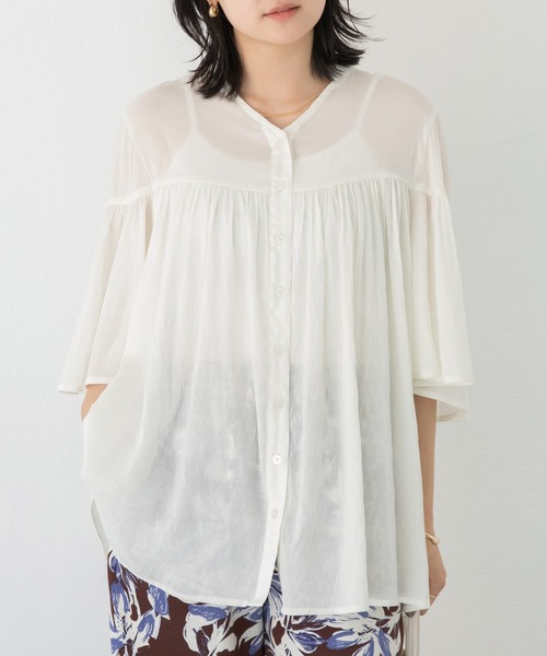 LAVEANGE（ラビアンジェ）の「ギャザーフレアブラウス（シャツ/ブラウス・レディース・アイボリー/ブラック/ブラウン・4L/3L/LL/M/5L）」の20枚目の写真