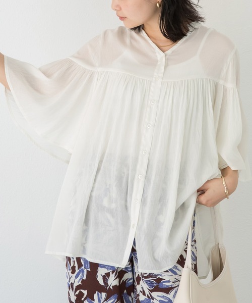 LAVEANGE（ラビアンジェ）の「ギャザーフレアブラウス（シャツ/ブラウス・レディース・アイボリー/ブラック/ブラウン・4L/3L/LL/M/5L）」の21枚目の写真
