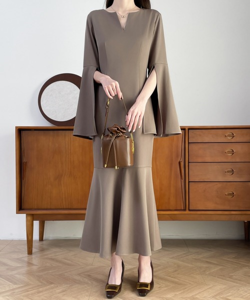 ABITOKYO（アビトーキョー）の「スリットスリーブスキッパネック