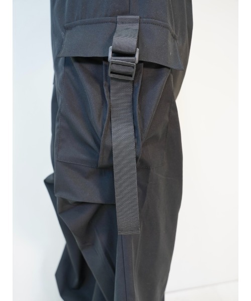 CECIL McBEE(セシルマクビー)の「サイドベルトナイロンカーゴパンツ(カーゴパンツ・レディース・ブラック・SMALL/MEDIUM)」の6枚目の写真