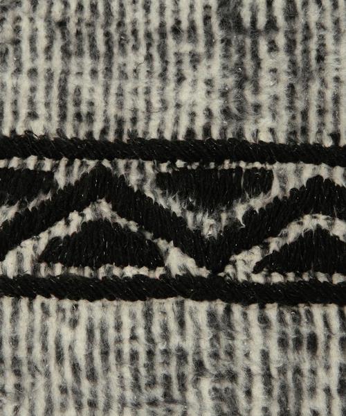 Another Edition（アナザーエディション）の「Another Edition×Lilas campbell 刺しゅうクラッチ/AE×Lilas/C EMB CLT◆（クラッチバッグ・レディース・ブラック/シルバー・ﾌﾘ-）」の4枚目の写真