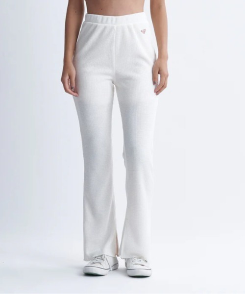 ROXY（ロキシー）の「WATERFALL/ロキシーウエストゴムワンポイントブランドロゴフレアパンツ（その他パンツ・レディース・ブラック/ホワイト/オフホワイト・LARGE/MEDIUM/SMALL）」の5枚目の写真