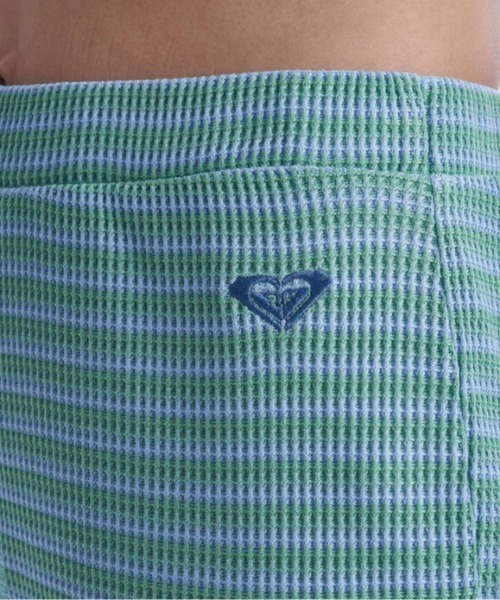 ROXY（ロキシー）の「WATERFALL/ロキシーウエストゴムワンポイントブランドロゴフレアパンツ（その他パンツ・レディース・ブラック/ホワイト/オフホワイト・LARGE/MEDIUM/SMALL）」の12枚目の写真