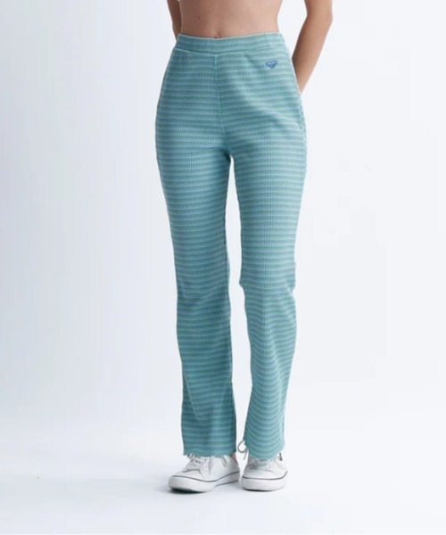 ROXY（ロキシー）の「WATERFALL/ロキシーウエストゴムワンポイントブランドロゴフレアパンツ（その他パンツ・レディース・ブラック/ホワイト/オフホワイト・LARGE/MEDIUM/SMALL）」の14枚目の写真