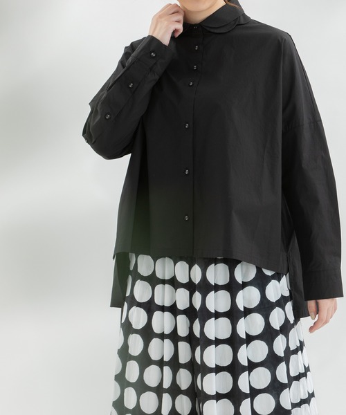 nop de nod(ノップドゥノッド)の「Ciel ペタルカラーコットンシャツ(シャツ/ブラウス・レディース・スミクロ/ブラック/オフホワイト・3)」の3枚目の写真