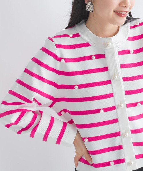 PICCIN PERLA（ピッチンペルラ）の「パール付きボーダーカーディガン（カーディガン/ボレロ・レディース・アイボリー/ブラック/ブルー/ピンク・M）」の4枚目の写真