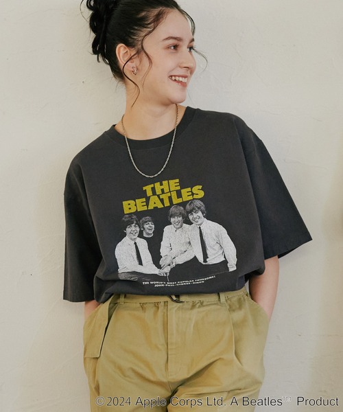 お値下げBEATLES アメリカ製ブラックTシャツ　フロント&バックプリント有り 更にお値下げBEATLES アメリカ製ブラックTシャツフロント&バック