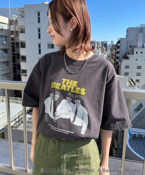 お値下げBEATLES アメリカ製ブラックTシャツ　フロント&バックプリント有り 更にお値下げBEATLES アメリカ製ブラックTシャツフロント&バック