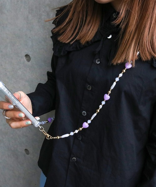 ACCOMMODE(アコモデ)の「ハートビーズストラップ / スマホショルダーストラップ(スマホグッズ・レディース・レッド/ラベンダー/ブルー/ブラック・FREE)」の13枚目の写真