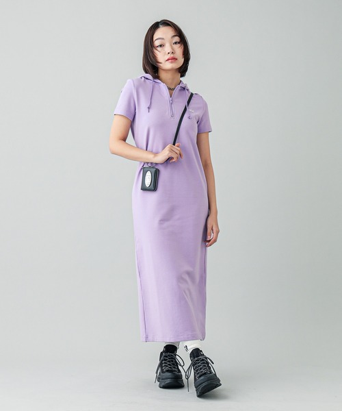 X-girl（エックスガール）の「GLITTER OVAL LOGO COIN AND CARD CASE（コインケース・レディース・ブラック/ホワイト/ライトインディゴブルー・ONE SIZE）」の18枚目の写真