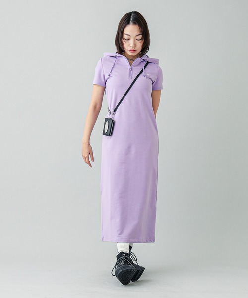 X-girl（エックスガール）の「GLITTER OVAL LOGO COIN AND CARD CASE（コインケース・レディース・ブラック/ホワイト/ライトインディゴブルー・ONE SIZE）」の19枚目の写真