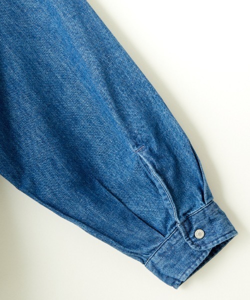 DANTON（ダントン）の「[DANTON/ダントン] ドットボタン ダンガリーデニムボタンダウンシャツ（シャツ/ブラウス・レディース・ライトインディゴブルー・40/38）」の7枚目の写真
