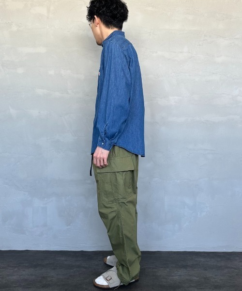 DANTON（ダントン）の「[DANTON/ダントン] ドットボタン ダンガリーデニムボタンダウンシャツ（シャツ/ブラウス・レディース・ライトインディゴブルー・40/38）」の11枚目の写真