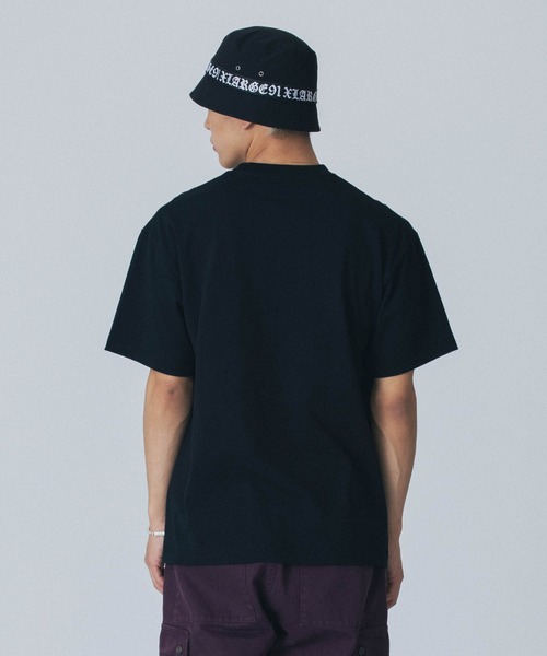 XLARGE(エクストララージ)の「【販売終了】EMBROIDERED OLD ENGLISH S/S TEE(Tシャツ/カットソー・メンズ・ブラック/グリーン/ホワイト・S/M/L/XL)」の10枚目の写真