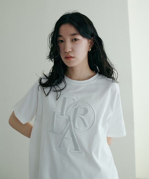 LARUTA（ラルータ）の「【LARUTA】厚盛ロゴ刺繍T（Tシャツ/カットソー・レディース・ベージュ/ピンク/チャコールグレー/オフホワイト/ホワイト系その他/ネイビー・FREE）」の7枚目の写真