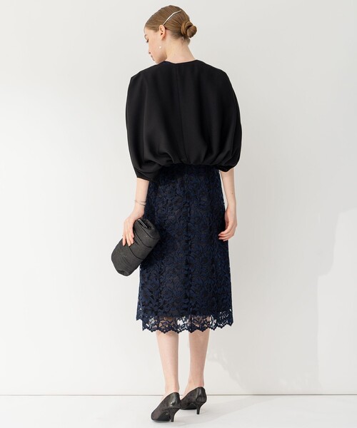 23区(ニジュウサンク)の「【APPLAUDIR】ライトダブルクロス ボレロジャケット(カーディガン/ボレロ・レディース・ブラック系/ベージュ系・32)」の17枚目の写真