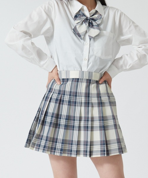 WEGO（ウィゴー）の「WEGO/スクールプリーツスカート（スカート・レディース・ブラック系その他2/ホワイト系その他2/ブラック/ブルー系その他2/ブルー系その他3/グレー系その他2/レッド系その他3/ブラック系その他3/その他1/レッド系その他2・MEDIUM/SMALL/LARGE）」の2枚目の写真