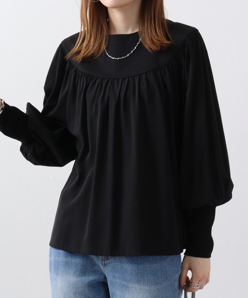 EGLANTINE(エグランティーヌ)の「Eglantine ギャザーブラウス(Tシャツ/カットソー・レディース・ブラック/ベージュ・40)」の1枚目の写真