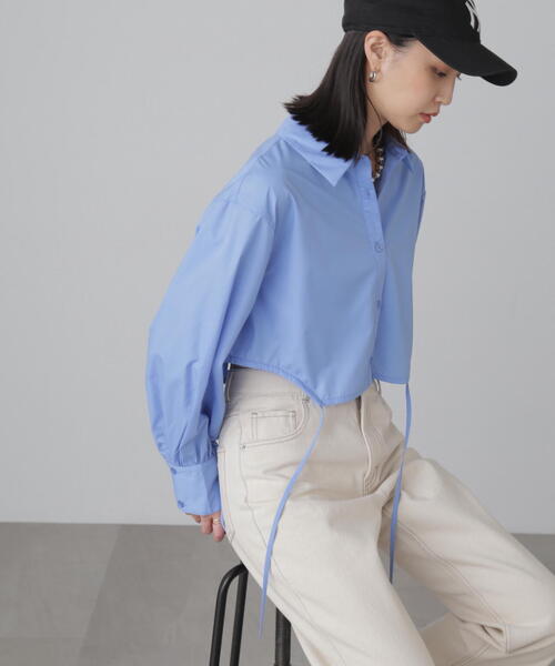 FREE'S MART（フリーズマート）の「◇裾ドロストカッティングショート丈シャツ（シャツ/ブラウス・レディース・ブルー/ホワイト・FREE）」の10枚目の写真