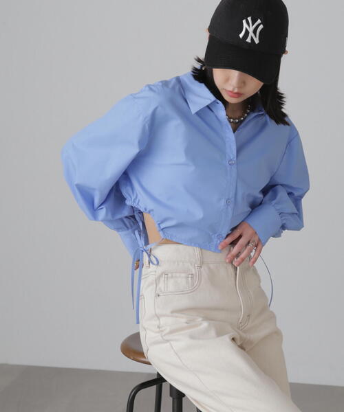 FREE'S MART（フリーズマート）の「◇裾ドロストカッティングショート丈シャツ（シャツ/ブラウス・レディース・ブルー/ホワイト・FREE）」の19枚目の写真