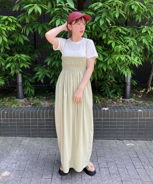 KBF(ケイビーエフ)の「シャーリングキャミワンピース(ワンピース・レディース・ブルー系その他/ベージュ/ブラウン・ONE)」の10枚目の写真