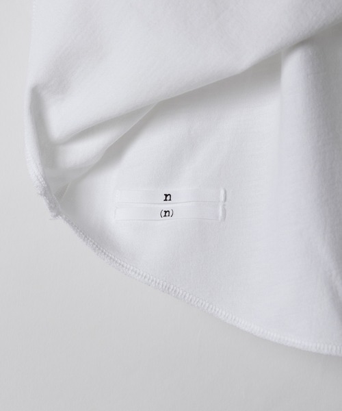 n(n) BY NUMBER (N)INE(エヌエヌバイナンバーナイン)の「ラウンドヘムTシャツ(Tシャツ/カットソー・メンズ・ホワイト/グレー・2/4)」の6枚目の写真