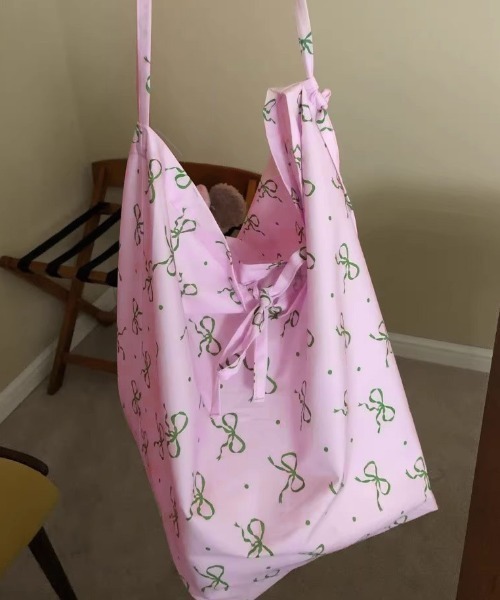 Vipoa(ヴィポア)の「retro flower tote bag(トートバッグ・レディース・ホワイト/ピンク・FREE)」の7枚目の写真