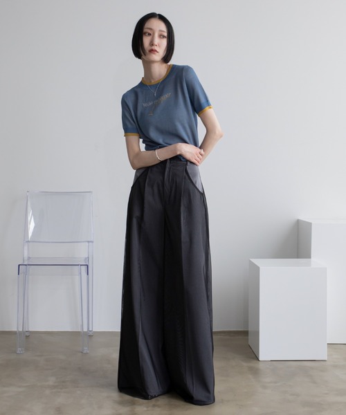 VACANCY(ヴァカンシー)の「歪みロゴハーフスリーブ配色ニット(ニット/セーター・レディース・ブラック/アイボリー/ブルー・FREE)」の4枚目の写真