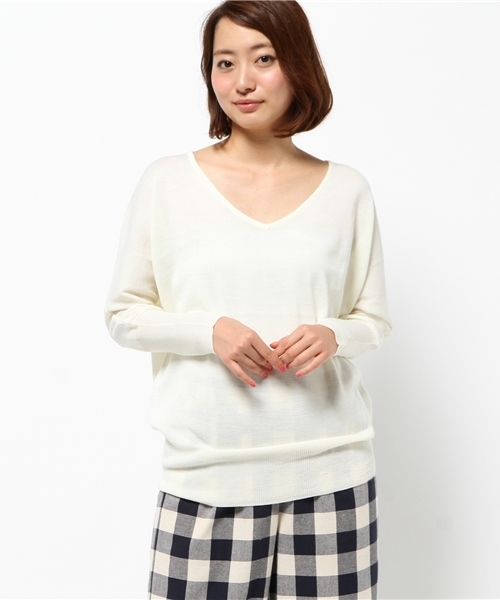 Discoat Parisien（ディスコートパリシアン）の「アンチピリングVドルマン（ニット/セーター・レディース・グリーン/アイボリー/グレー/ブラック/その他19/レッド・MEDIUM/LARGE）」の2枚目の写真