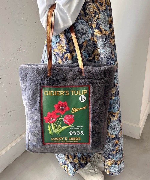 Casselini（キャセリーニ）の「Casselini(キャセリーニ)フラワープリントファートート（トートバッグ・レディース・グレー/ピンク/アイボリー・FREE）」の2枚目の写真