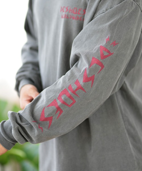 DC(ディーシー)の「DC/ディーシー ロンT/長袖Tシャツ ロングスリーブ ルーズシルエット バックプリント スリーブロゴ DLT244076(Tシャツ/カットソー・メンズ・スミクロ/ホワイト・M/L/XL)」の18枚目の写真