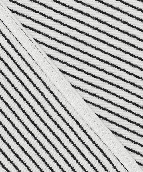 UNFILO（アンフィーロ）の「コットンスムース レイヤードインナー（Tシャツ/カットソー・レディース・ホワイト系/ブラック系1・SMALL/MEDIUM/LARGE）」の3枚目の写真