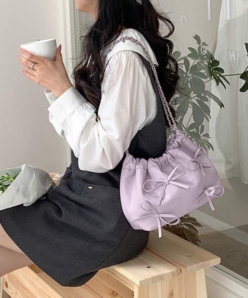 c.u.l（シーユーエル）の「リボンデザイン 巾着型 チェーンショルダー