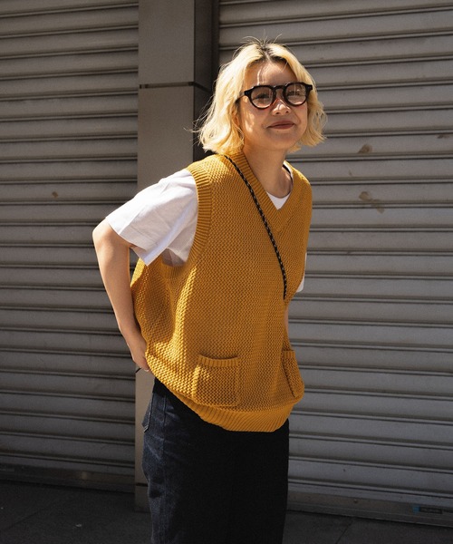 favclo.（ファブクロ）の「mesh knit vest / メッシュニットベスト（ベスト・メンズ・グリーン/イエロー・LARGE/MEDIUM）」の2枚目の写真