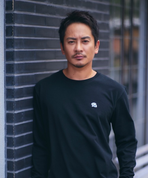 #Re:room(リルーム)の「Re:ワッペンスタンダードロングスリーブ(Tシャツ/カットソー・メンズ・ブラック/ホワイト・M-L/L-XL/S-M)」の6枚目の写真