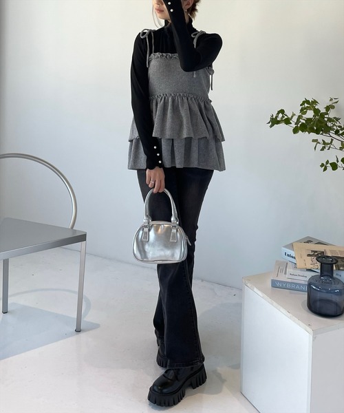 clear（クリア）の「フリルニットソービスチェ [ガーリー 着回し抜群 レイヤード]≪再入荷≫（ニット/セーター・レディース・グレー/アイボリー/ブラック/ラベンダー/ベージュ・F）」の6枚目の写真