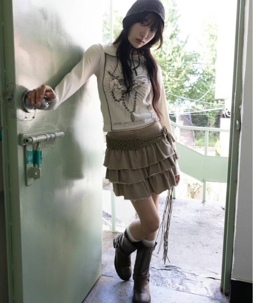 Y2K SYNAPSE FACTORY（ワイツーケー シナプスファクトリー）の「【cristiano】ハートプリントロングスリーブTシャツ（Tシャツ/カットソー・レディース・グレー/アイボリー/ブラック・FREE）」の6枚目の写真