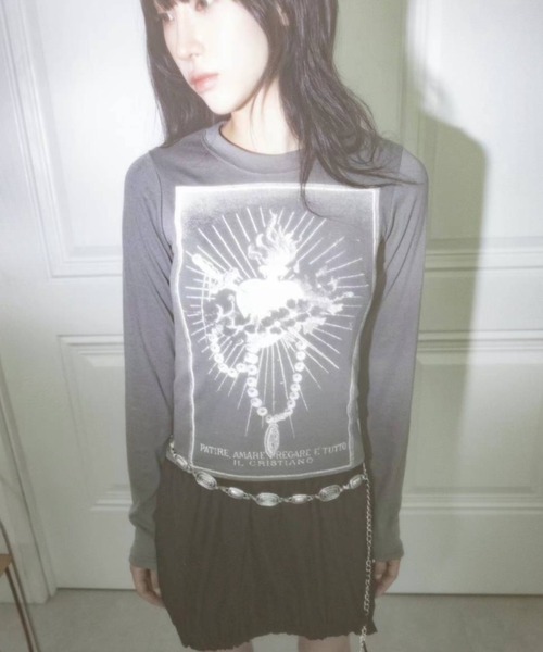 Y2K SYNAPSE FACTORY（ワイツーケー シナプスファクトリー）の「【cristiano】ハートプリントロングスリーブTシャツ（Tシャツ/カットソー・レディース・グレー/アイボリー/ブラック・FREE）」の9枚目の写真