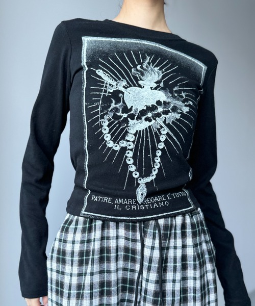 Y2K SYNAPSE FACTORY（ワイツーケー シナプスファクトリー）の「【cristiano】ハートプリントロングスリーブTシャツ（Tシャツ/カットソー・レディース・グレー/アイボリー/ブラック・FREE）」の14枚目の写真