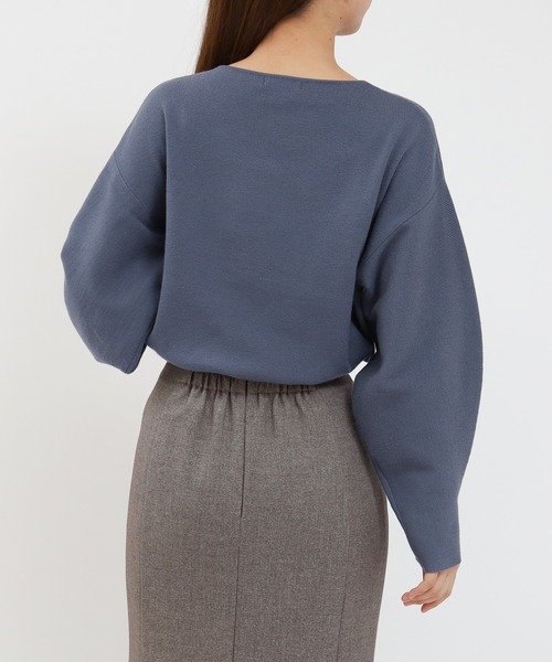 ASTORIA ODIER（アストリアオディール）の「総針Vネックニット（ニット/セーター・レディース・ホワイト/ライトグレー/ブラック/カーキ/グレイッシュブルー・MEDIUM/LARGE）」の17枚目の写真