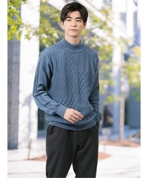 モックネック」に該当するブルー・ネイビー/青色系のメンズ