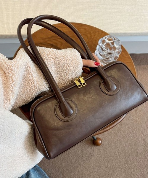 florist(フローリスト)の「レザーライク横長ボストンバッグ/ハンドバッグ(ボストンバッグ・レディース・ライトブラウン/ダークグリーン/ブラック/ブラウン/モカ・ONESIZE)」の16枚目の写真