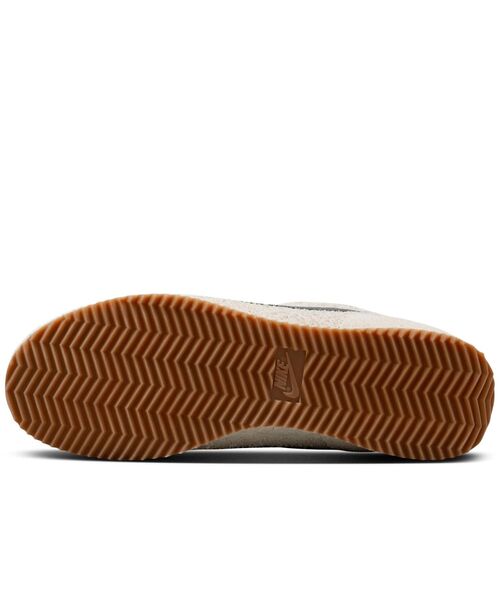 NIKE（ナイキ）の「ナイキ コルテッツ ビンテージ スエード ウィメンズシューズ / Nike Cortez Vintage Suede Women's Shoes FJ2530-102 Summit White（スニーカー・レディース・アイボリー・23/24/25/26/22/25.5/22.5/24.5/23.5）」の6枚目の写真